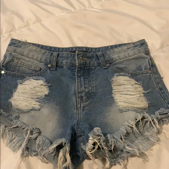 Shorts - Picture 1 of 2